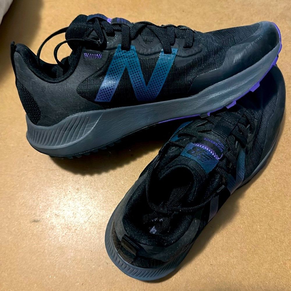 New Balance Black and Blue Women's Sneakers